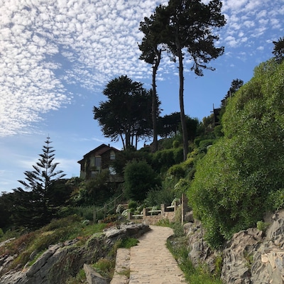 This is a wonderful little place, nestled up on the cliffs above Zapallar. Grab a glass of wine and take a stroll long the shore’s edge. Eat on the beach. It’s all good.