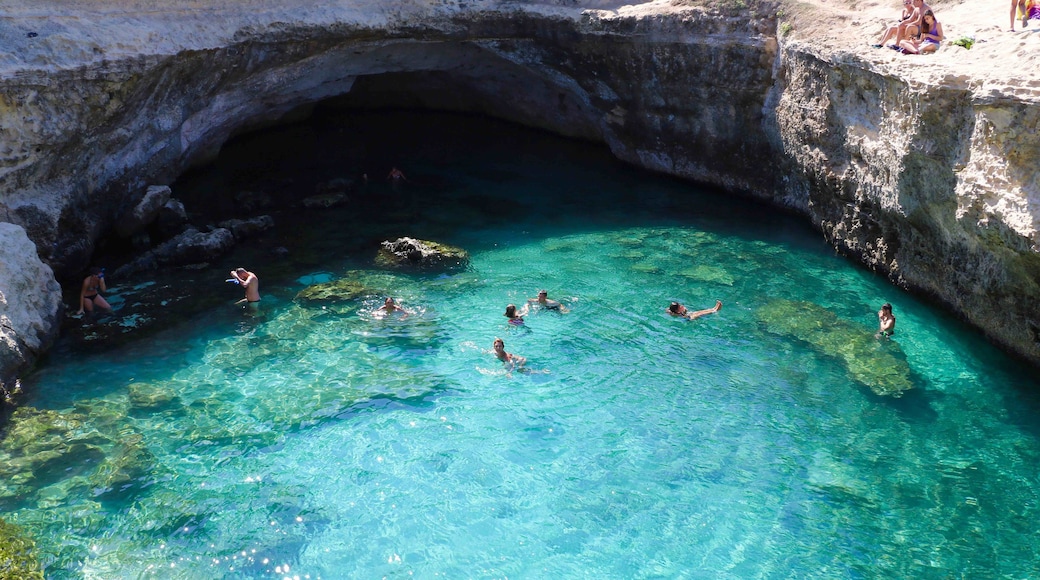 Grotta della Poesia, Melendugno, Apulië, Italië