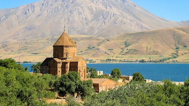 The Armenian Church on the Island of Akdamar in Eastern Turkey #Secretspots #Trovember