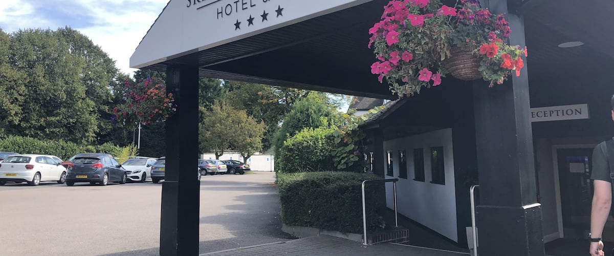 Spa access, 3 course meal, overnight stay, full English breakfast the next morning. All for £65pp. Great break