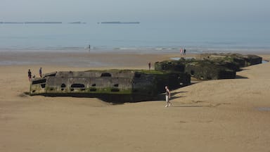 Normandy, traces of D-day
At low tide you can discover scattered remains of “Mulberry B”, the artificial harbour built at Arromanches. Mulberry B remained the major supply port to the Allied Armies, until the Port of Antwerp (Belgium) was re-opened in November 1944. #D_day_Normandy