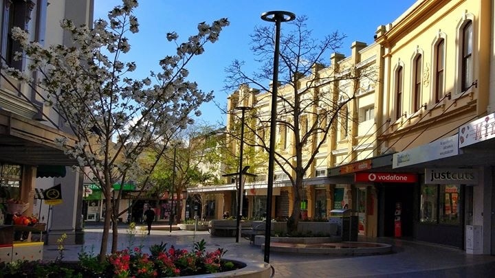 Gotta say Launceston was busy being VERY photogenic on this Spring Saturday - hardly a soul around as an AFL (Australian Rules Footy) final was on and everyone appeared to have withdrawn inside to watch it on TV. The Quadrant Mall is a favourite central Launceston location.