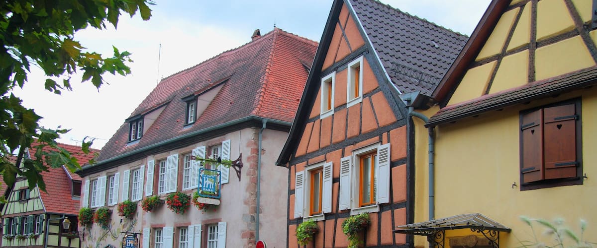 Beautiful little town near the Château du Haut-Koenigsbourg, Orschwiller France.
Historical Half-timbered houses with flowers all around, restaurants with France-German cuisine
http://www.france-voyage.com/cities-towns/bergheim-26922.htm