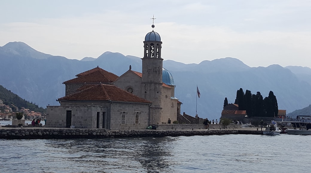 Szirti Madonna szigete, Perast, Montenegro