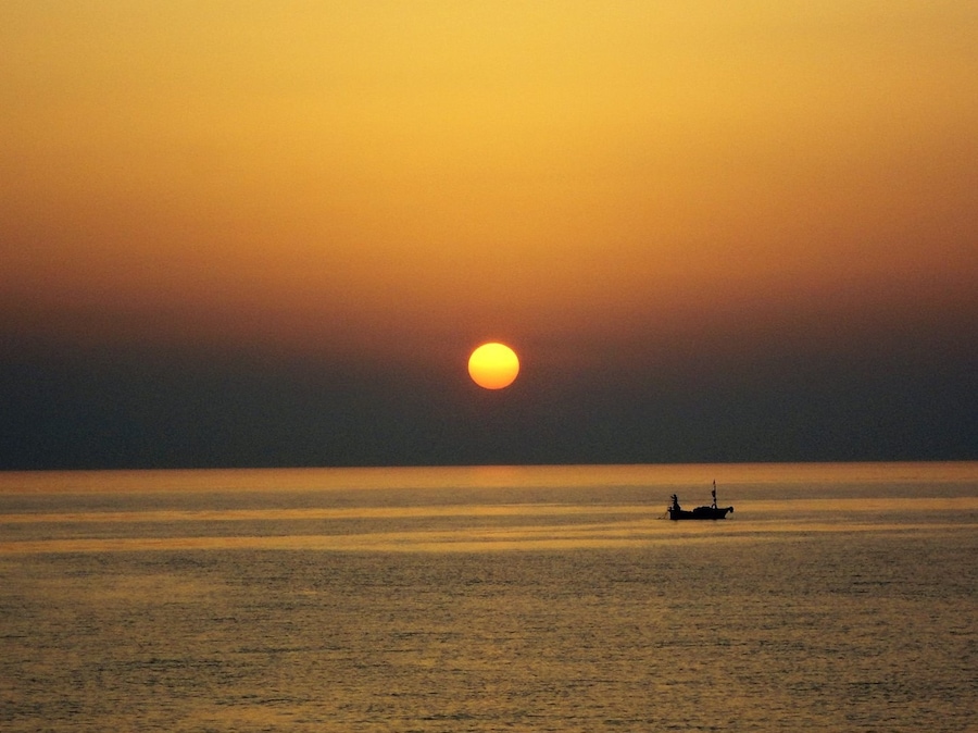 Beautiful #Turkish #sunset in #Turkler #Turkey.
#lifeatexpedia #waterlust #Golden #adventure