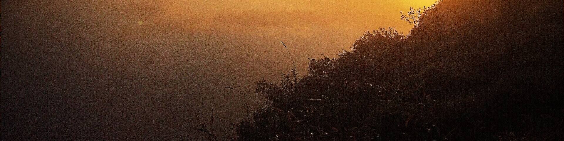 Sunrises over The River Dee leading into Chester
@iphoneablephoto