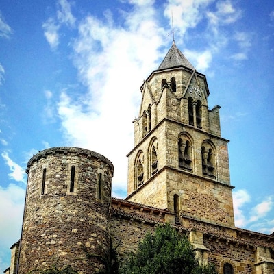 Fabulous medieval hill town surrounded by rivers on three sides. Great views across the valley and lots of cool houses with turrets. Town holds lots of events during summer including farmer's markets (Marchés de Producteurs de Pays).