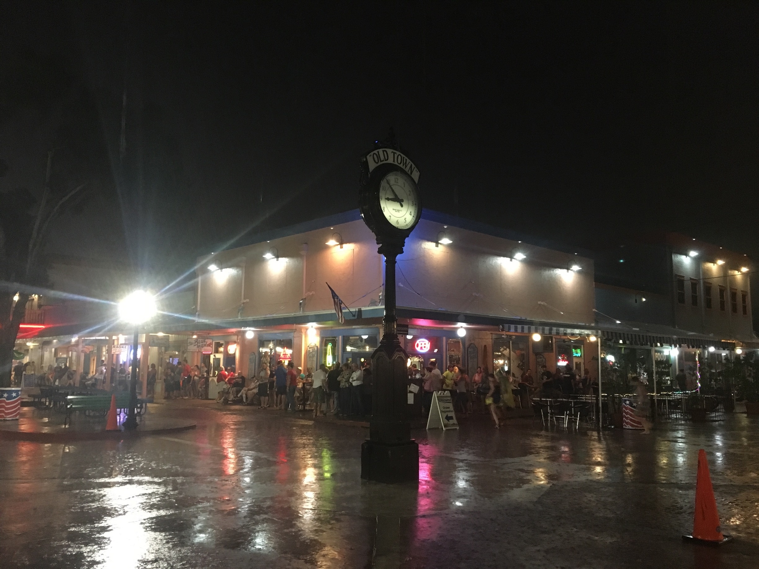 caught in a torrential downpour while exploring Old Town but did get to see lots of the awesome classic cars that come out for the weekly Friday night car show - a busy tourist spot but a nice change from the neighboring Disney/Sea World/Universal parks