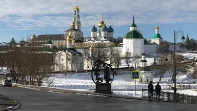 A view of the impressive Kremlin in Sergiev Posad, a small village not far away from Moscow which makes it an easy day trip to escape the big city.