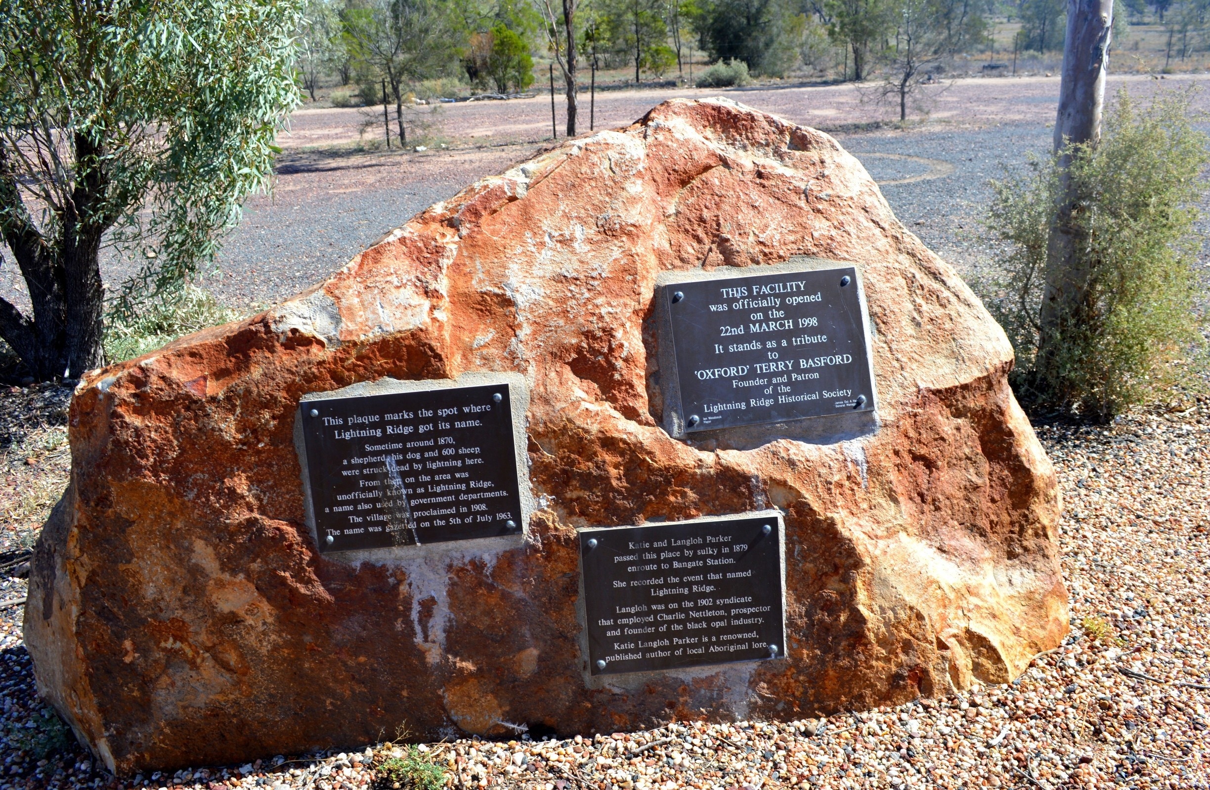 Visit Lightning Ridge 2023 Travel Guide for Lightning Ridge, New South