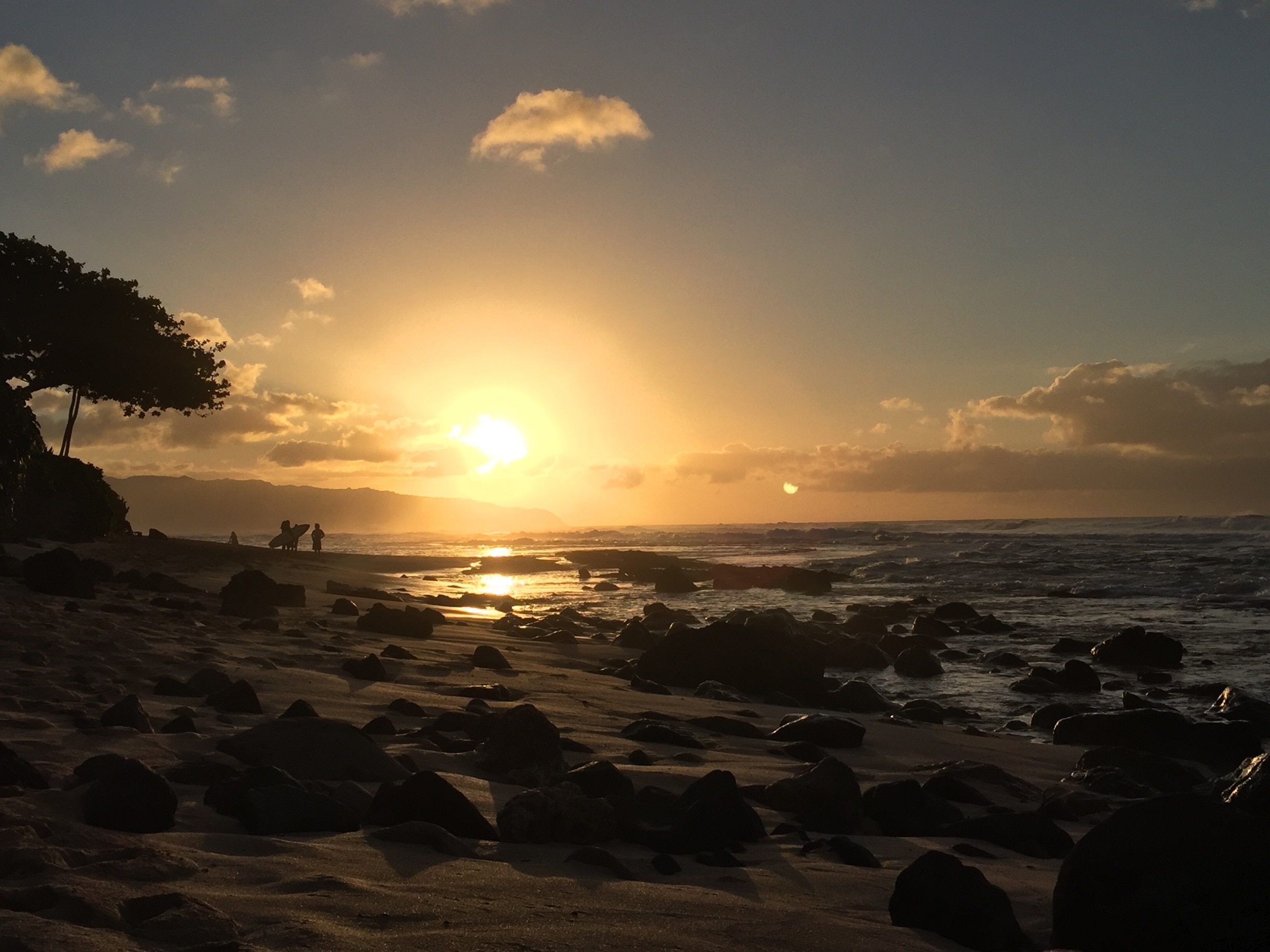 Another surfer's sunset on North Shore where everything moves more slowly. #lifeatexpedia #beachbound