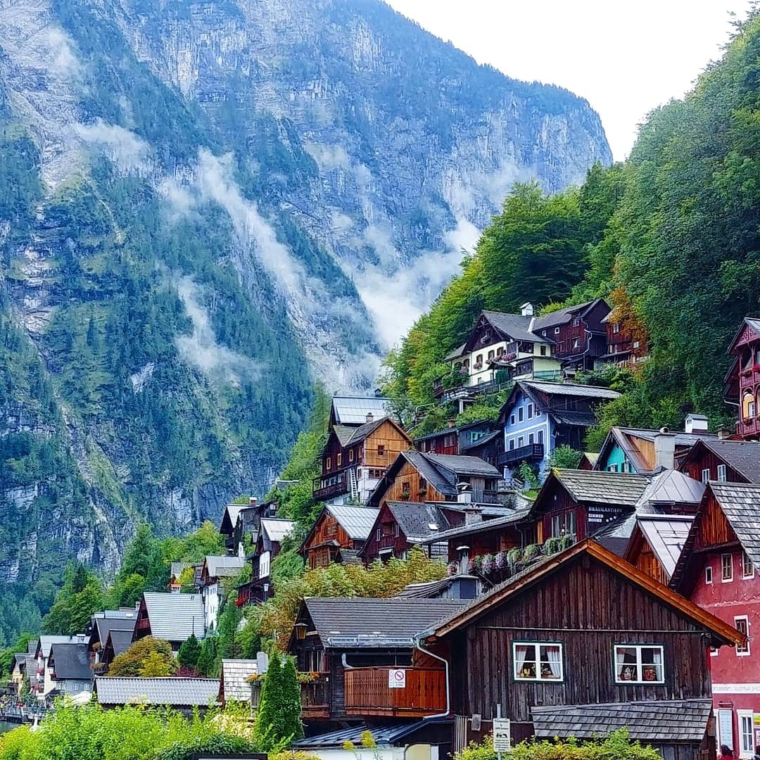 Typical (and beautiful) view in Hallstatt, Austria