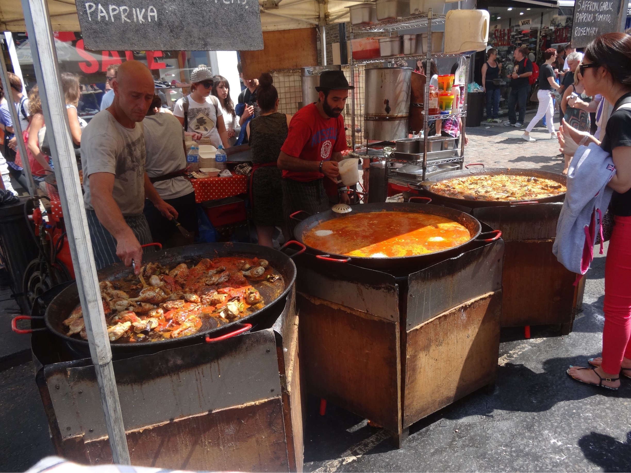 17 Best Markets in Paris for Food, Antiques and Bric-à-Brac