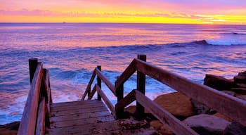 And then, just like pastel rainbow, the sunrise happened.... 
#Queensland #sunshinecoast #australia #sunrise 