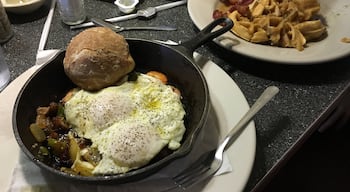 Thumbs up Diner got two thumbs up for us!  I had the Low Country Heap minus the potatoes.  Kendrick had waffles and bacon.  Yum!