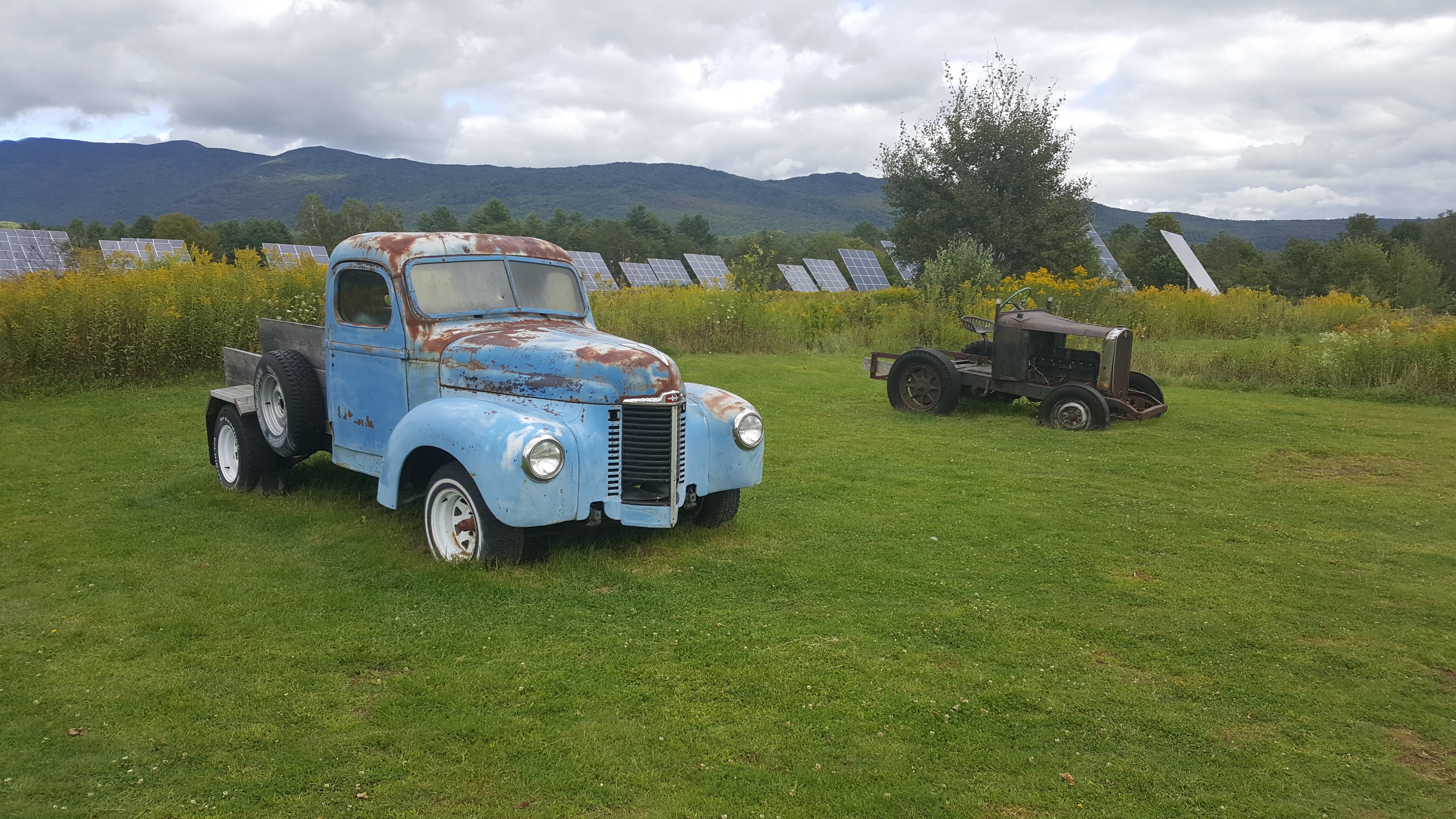 Vintage truck and tractor out back of cider mill in Stowe, VT!  #Adventure