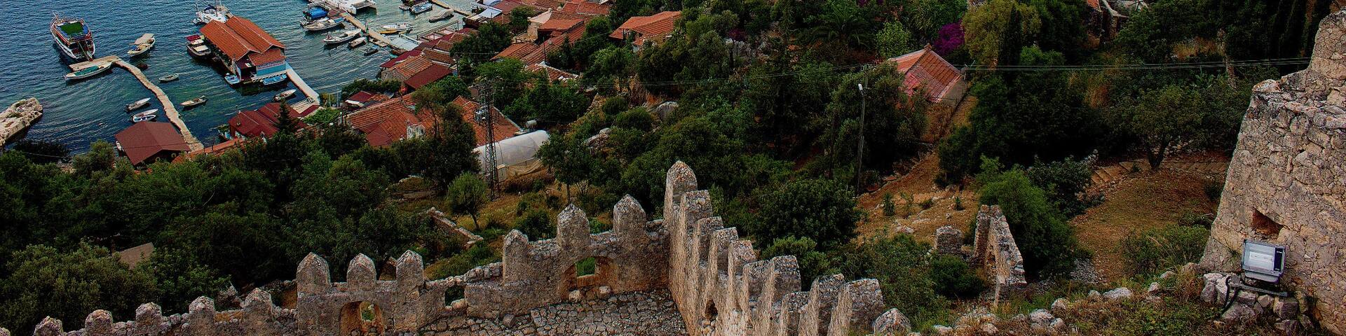 One of the most important travel philosophies to live by...always find the highest point if you're in search of the best view/that perfect shot. If that involves exploring a ancient fortress/castle than even better.
www.wheremypassportgoes.com
www.facebook.com/wheremypassportgoes