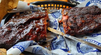 Ok, I’ve had BBQ from all the hot spots in the USA. Texas, North Carolina, a close second was Springfield , MO but this place topped them all. Central BBQ in Memphis, TN. The wait is usually out the door but it’s well worth it! I had to showcase it here if you’re visiting Memphis. It’s worth a taste. It’s my favorite!!! 