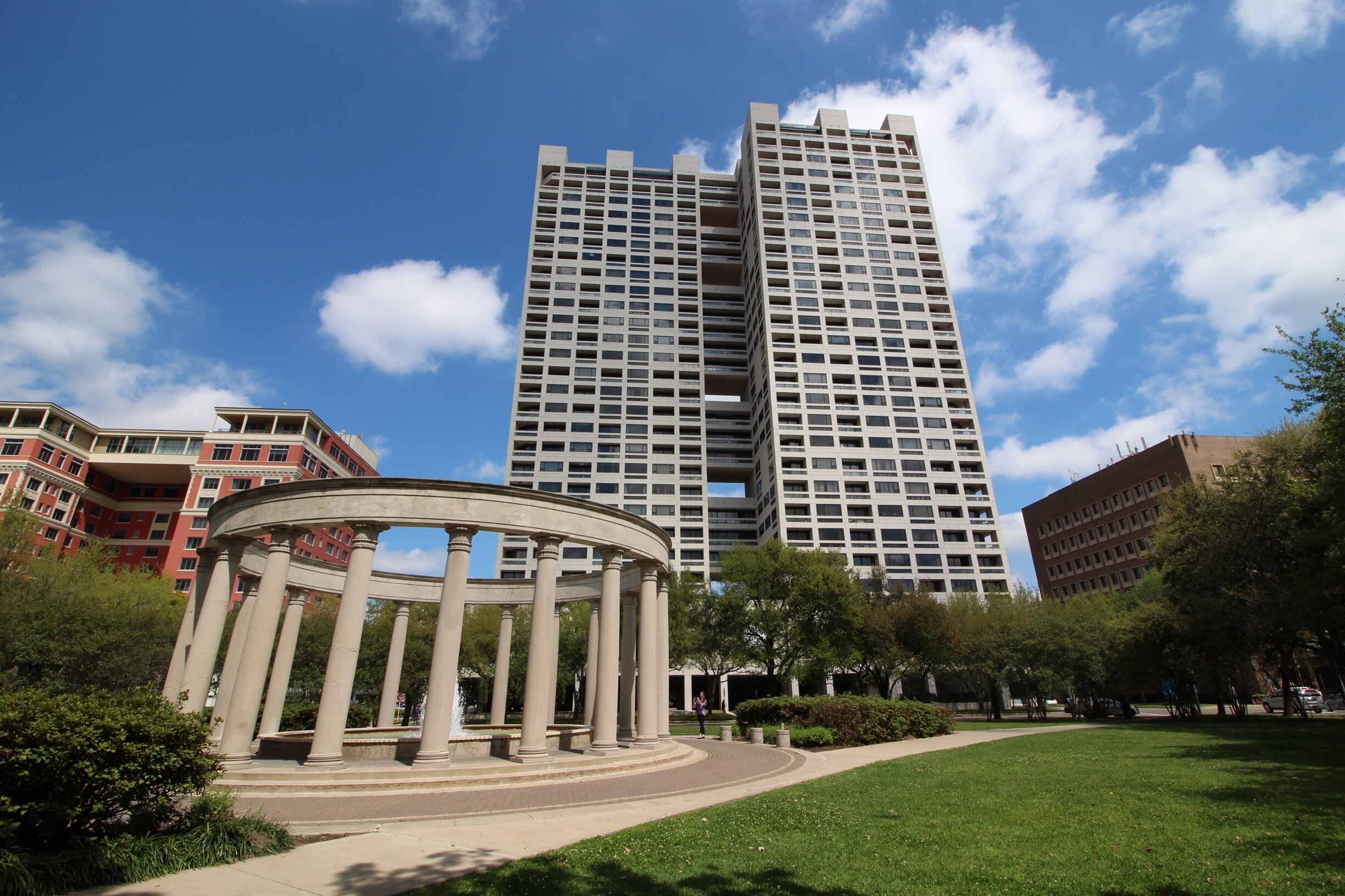 Top 20 Hermann Park, Houston condo and apartment rentals from 55/night