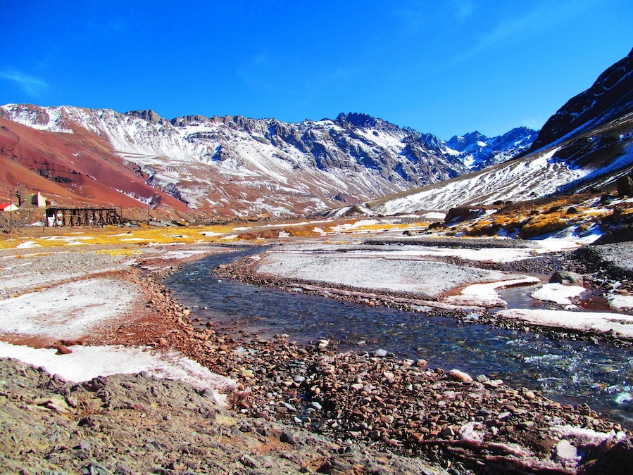 Last Argentinian location at 3557 mts asl, close to the limit with Chile. In this place only 8 people live permanently. #colorful