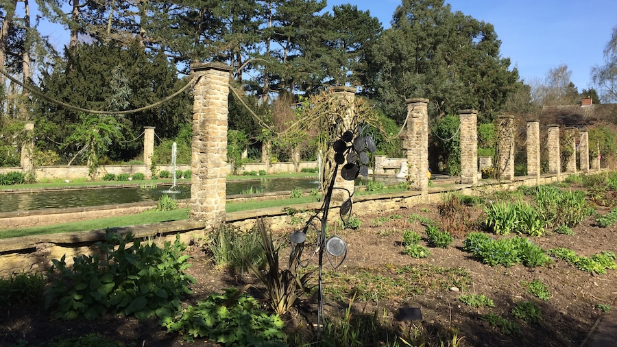 Beautiful peaceful place to visit with so many wonderful trees and plants - free admission