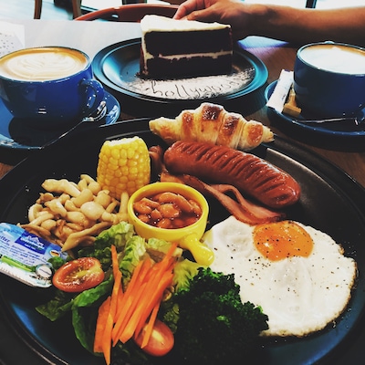 One of the nicer cafes around this area. There's another 3 more cafes worth checking out around this place. Enjoyed the big breakfast and coffee.