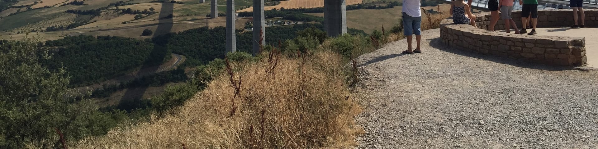 米約, 阿韋龍, 法國