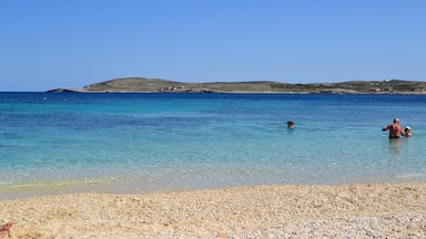 #Hondoq #bay is situated in the south east of #gozo and overlooks the other #island of #comino.

This #bay can be accessed through the #village of #qala.

It's #turquoise waters make it a popular beach by the local and tourists alike and is popular for #snorkelling around the rocks too.