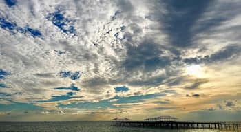 Antalya Lara Beach
Approximately 10 miles east of the city proper you’ll find the second of the two closest and most popular beaches of Antalya. Lara Beach is a blue flag beach, which is the European category for exceptionally clean beaches and clear water.