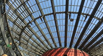 As much as I appreciate grand architecture, I always wonder how a window cleaner views this roof.  Possibly: love the view, but this looks like a lot of extra work to clean.