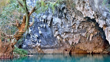 The“Three Caves in Three Lakes” and “the Three Caves and Three Skies in China.” #凤山三门海

https://twitter.com/Beautifulgx