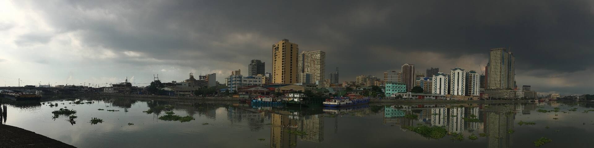 Cloudy skyline of Manila
