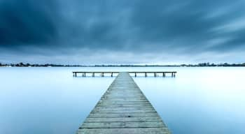 A cool peir overlooking Lake Wendouree in Ballarat. Great for long exposures.

#BvSBlue