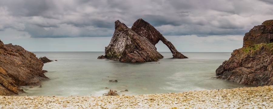 I only had a day to be in this area, I timed my arrival for high tide, the simple shot didn't quite capture everything i was feeling there so i did a 6 image panno using a 70-200 with 8 second exposures for each one