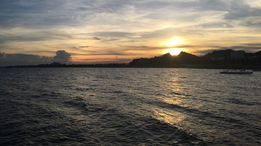 Ha Long Bay