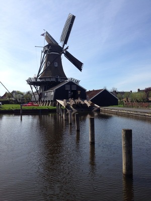 Windmills were not just used to pump out the water and make flour, they were essential multiple-purpose machines in the pre-steam engine age. This one is a prime example of that: a windmill-mill. Great storytellers from way-back-when make the one euro entrance fee a great investment. http://www.houtzaagmolendejager.nl/