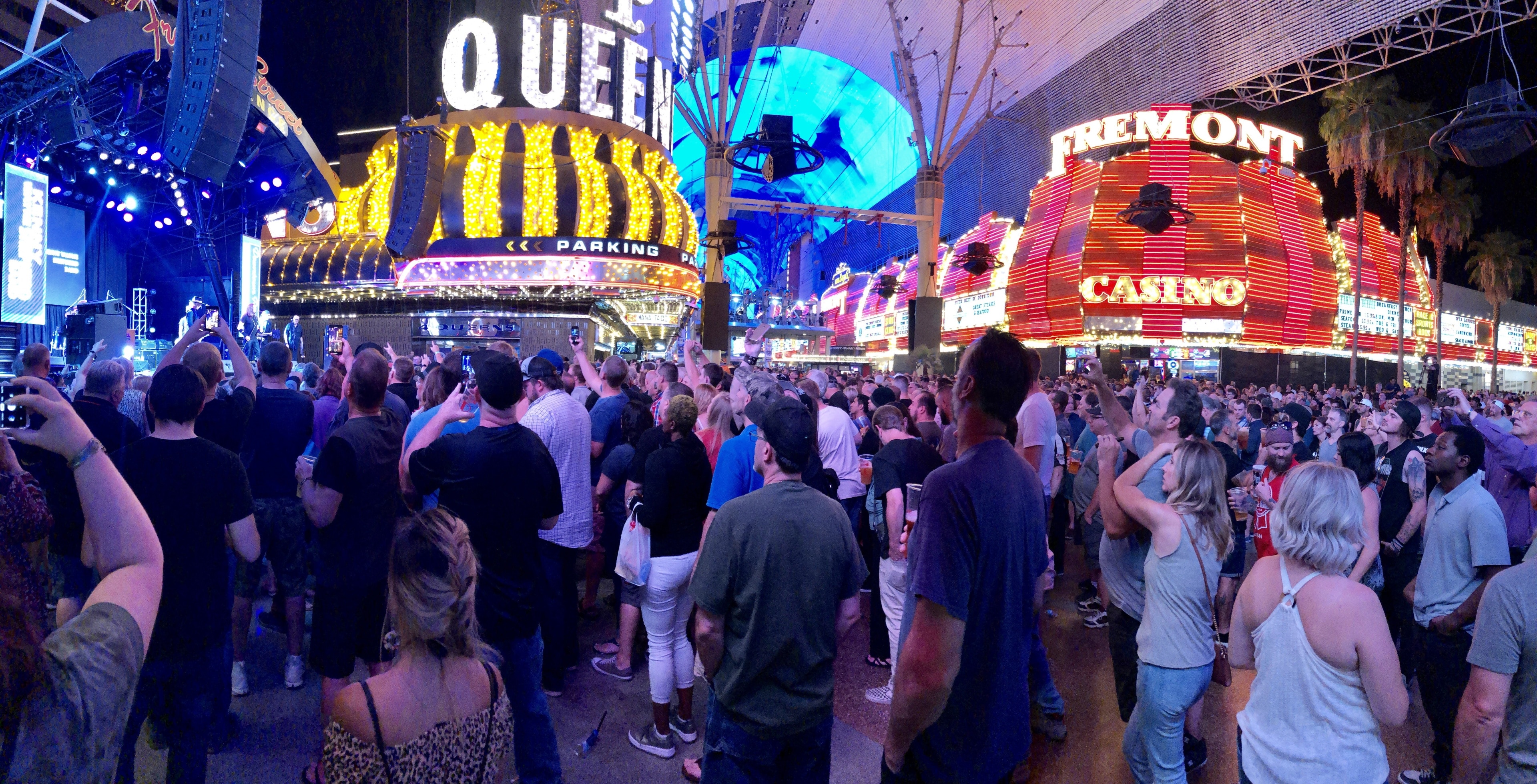 Fremont Street Experience kicks off New Year's celebration