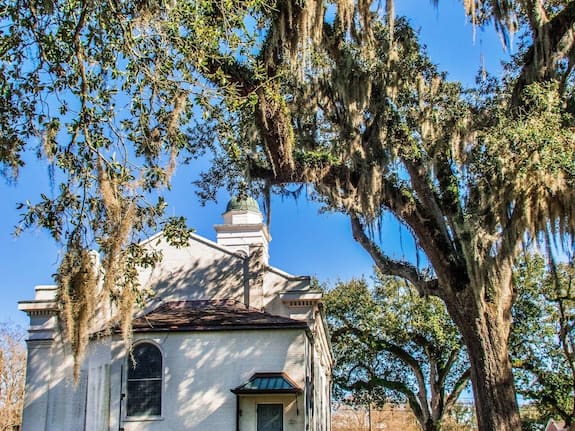 Last Minute Deals on Pet-Friendly Hotels in Thibodaux | Hotwire