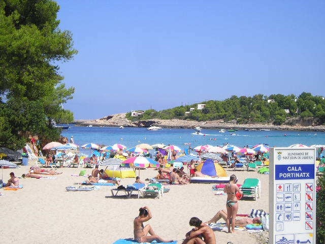 Ibiza, Cala Portinatx, Beach Sant Joan de Labritja
