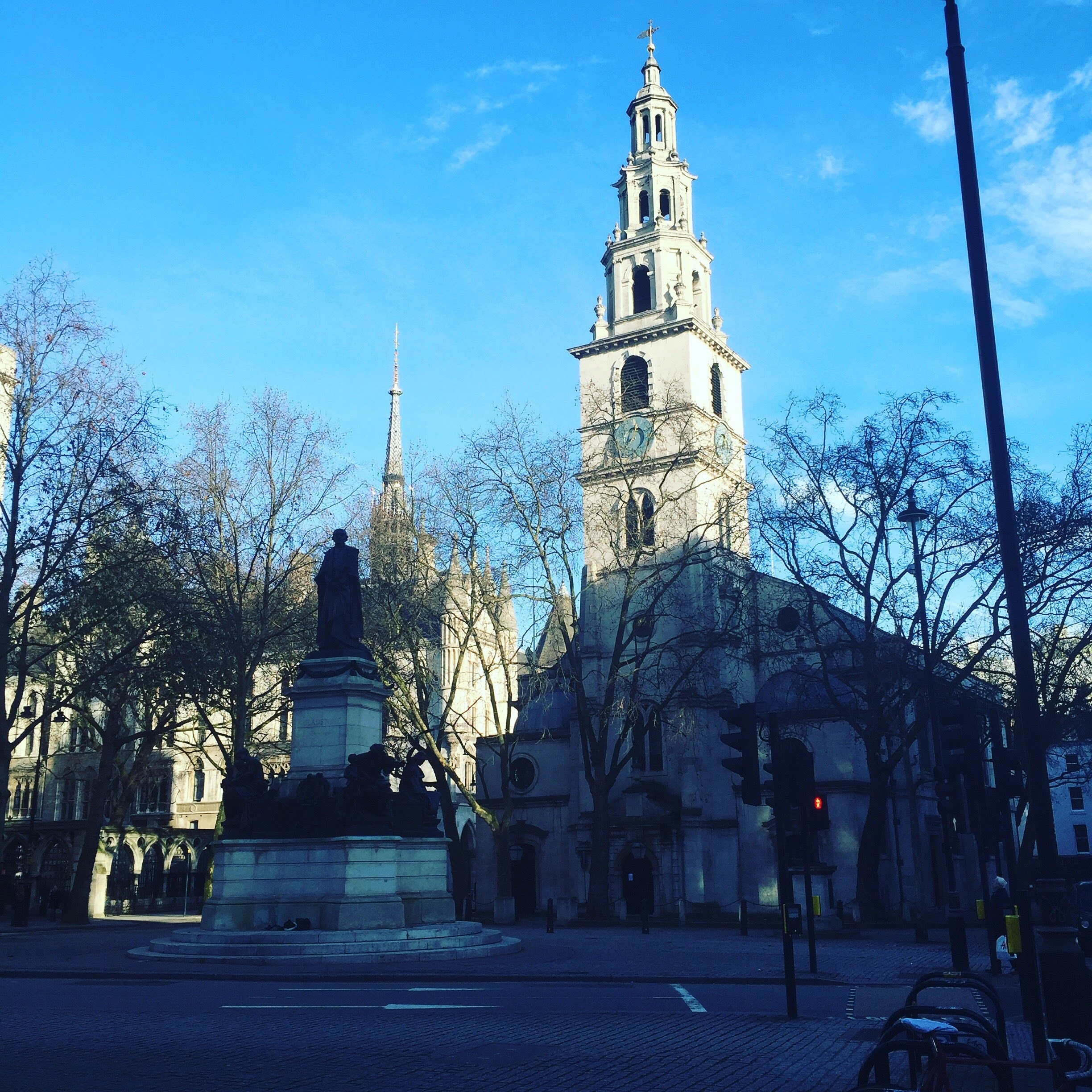 Visita Iglesia St Clement Danes en Centro de la ciudad de Londres