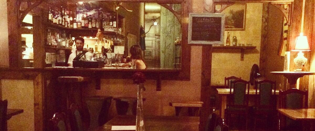 A little restaurant in an old (historic, I'm sure) building. Seasonal menu that changes frequently and good beer options. Didn't have any cocktails but the drink menu looked good. #roadtrip