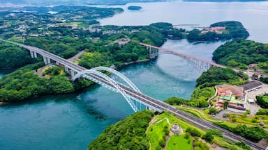 This is a famous observation deck at Nagasaki of Japan at which two bridges could be seen across the sea at the same time. 
