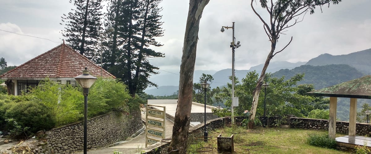 Amazing hill station resort with Misty , Chilling with wonderful Nature ..22 hair Pin Bends to the top of Ponmudi with foggy , chilling with wonderful Nature views...