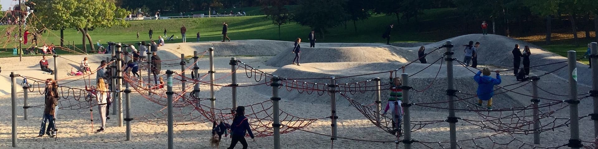 If your kids get bored of the Cathedral, head down to the Parc Leo Lagrange, it has really great playgrounds for kids of all ages.
#kidsfun