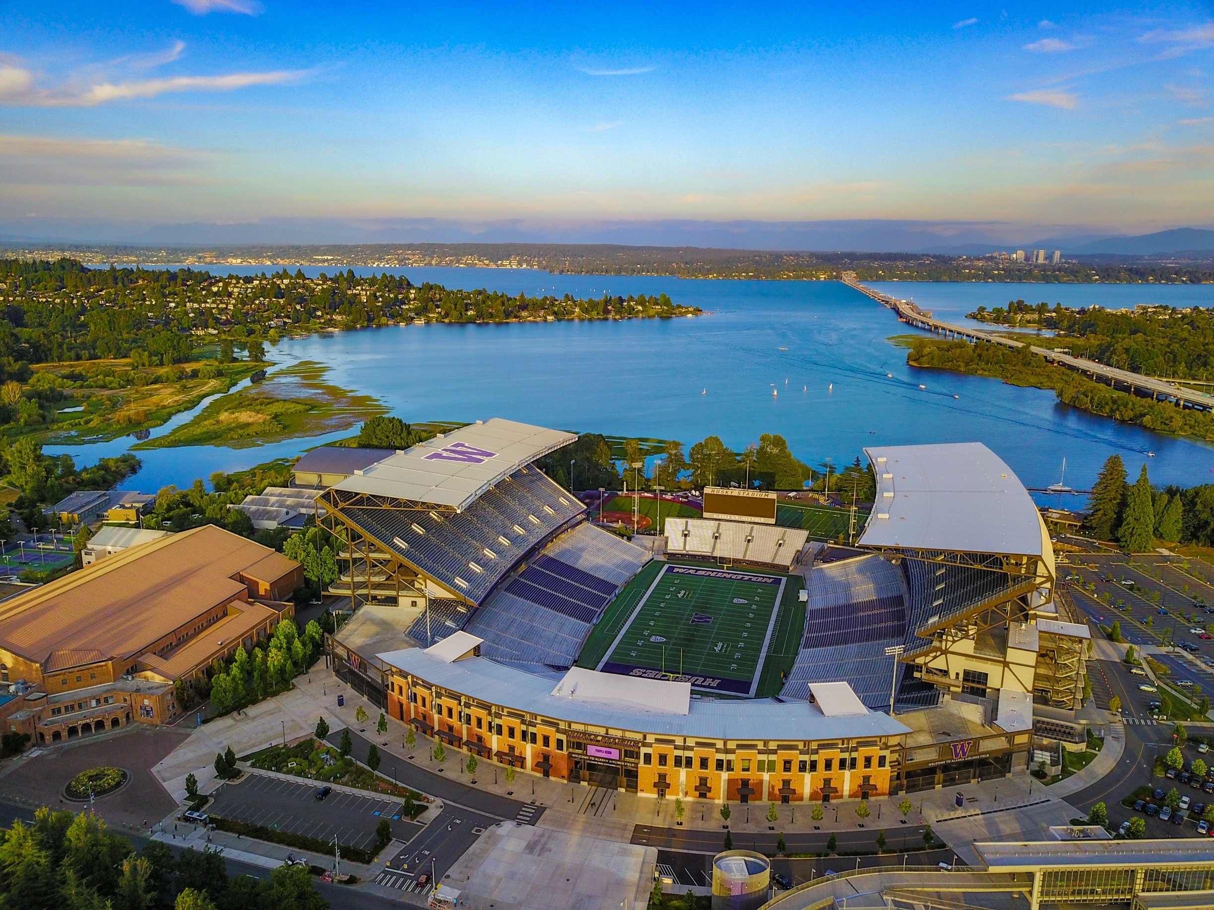 Tours of Lumen Field, T-Mobile Park, Husky Stadium