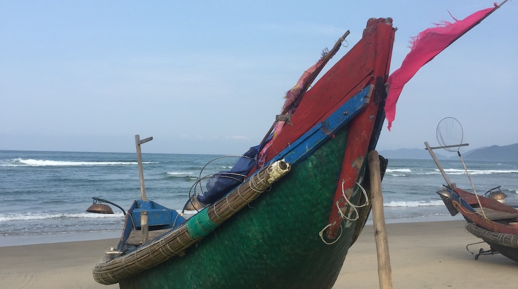 Bãi biển Lăng Cô, Phú Lộc, Thừa Thiên-Huế (tỉnh), Việt Nam
