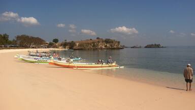 The Pink Beach in Lombok is well worth the 2-3 hr drive from Kuta. A fantastic place to spend the day playing in the pink sand.