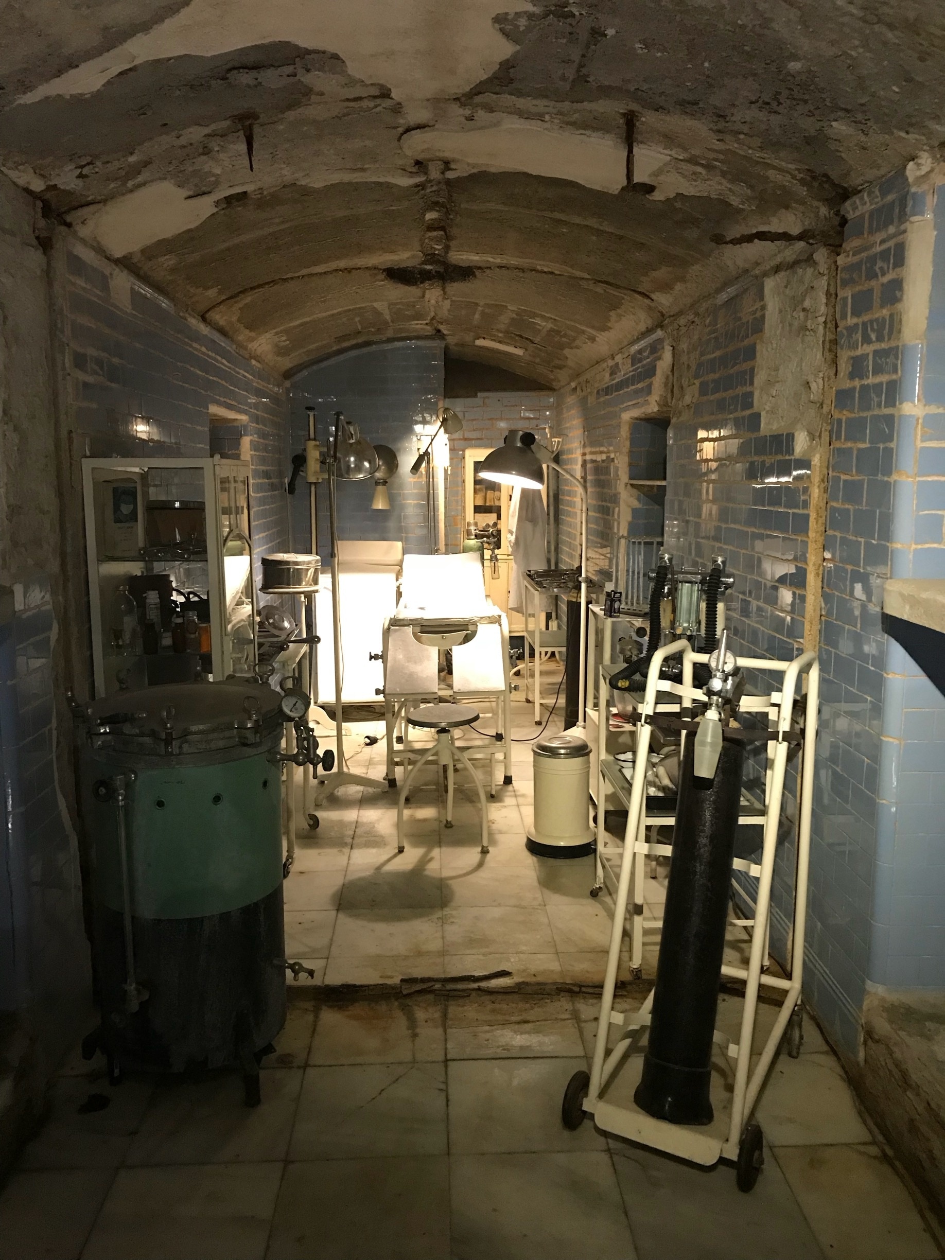 This was a really interesting tour of the tunnels that were used in the Spanish civil war. Here you can see some hospital equipment and even an old X-ray unit at the back ( I am a Radiographer so I find this interesting.)
