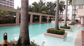 One of the first condo-living established by Megaworld 🏊 

#sitevisit
