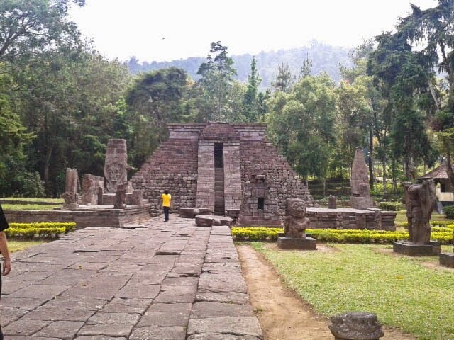 Sukuh Temple. Seems like Inca-Maya Pyramids, rite? October 2012.